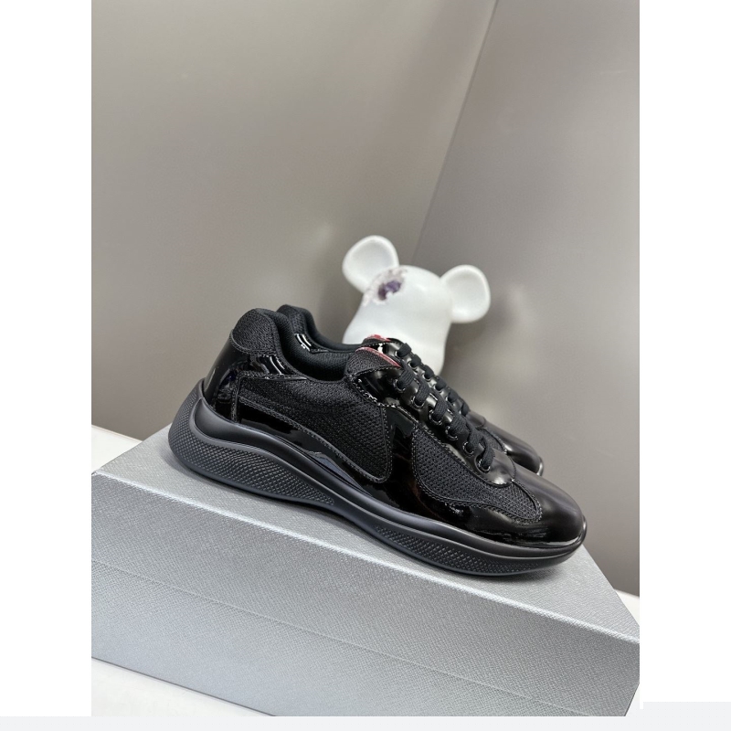 Pra*a casual shoes
